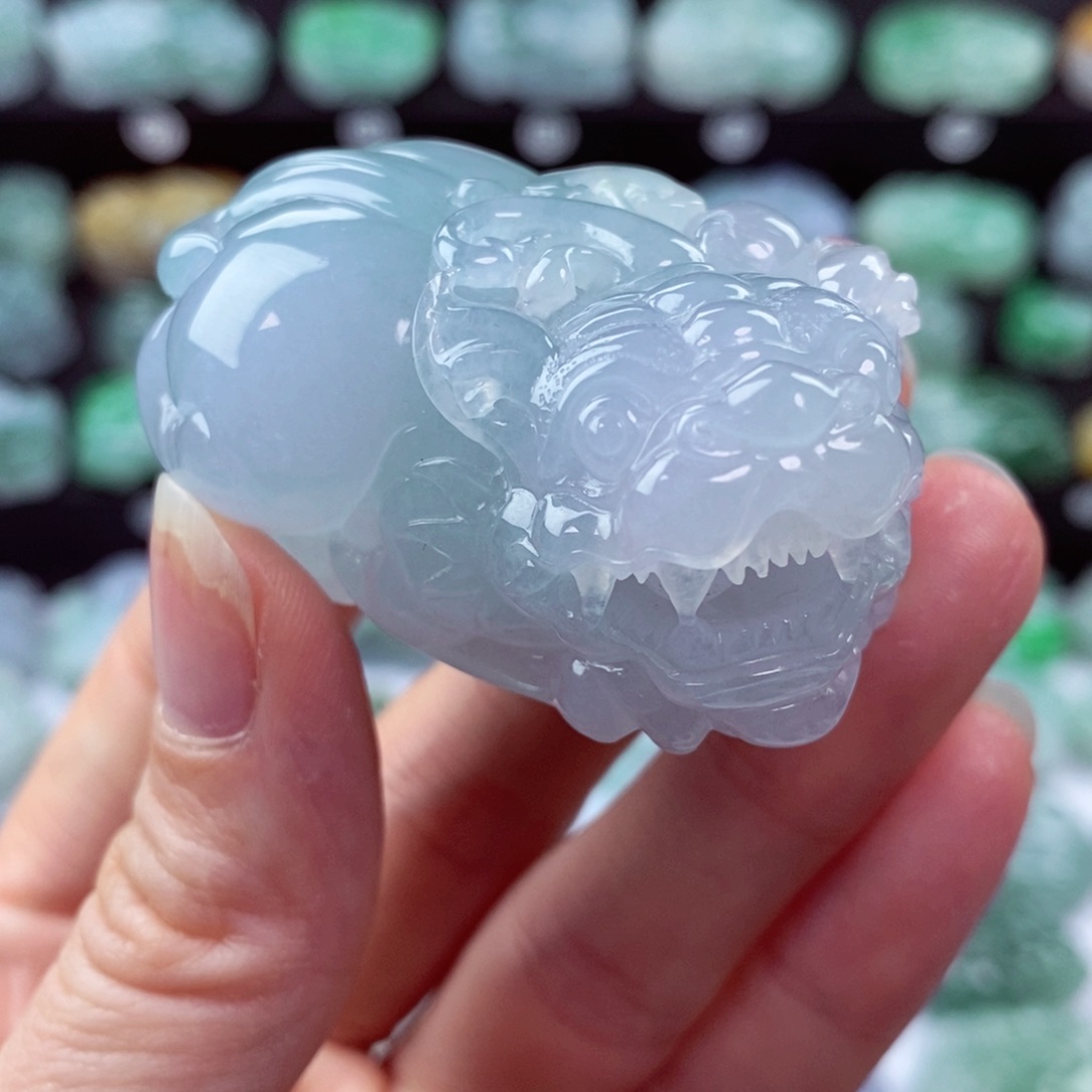 翡翠颈饰未镶嵌天然