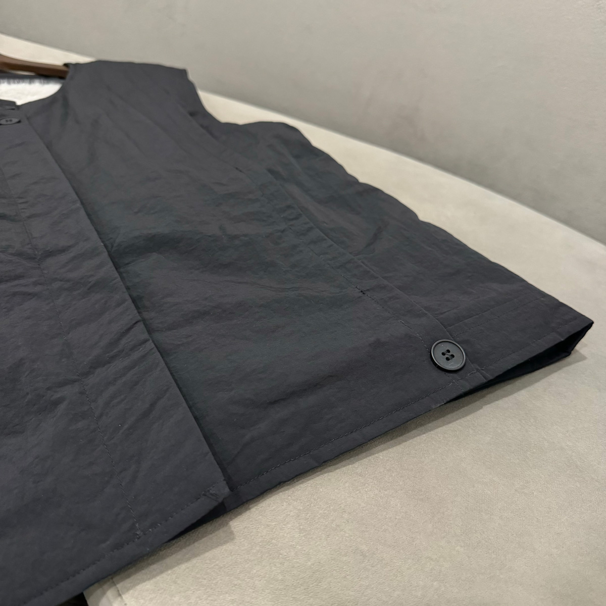 简约时尚黑色百搭圆领座山雕加绒马甲潮INS男士冬季宽松保暖外套