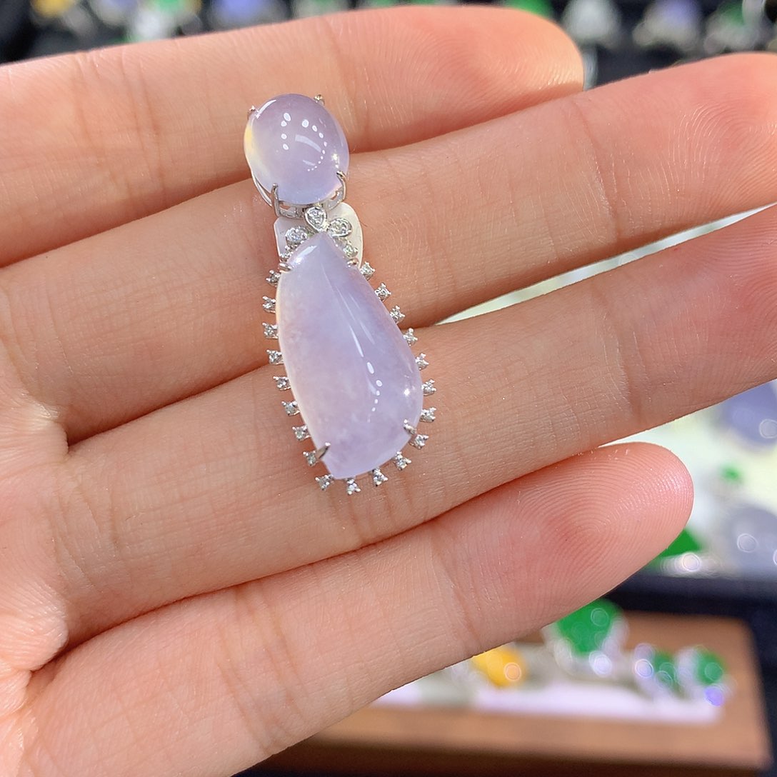 翡翠吊坠(不含链)18K金镶嵌随行