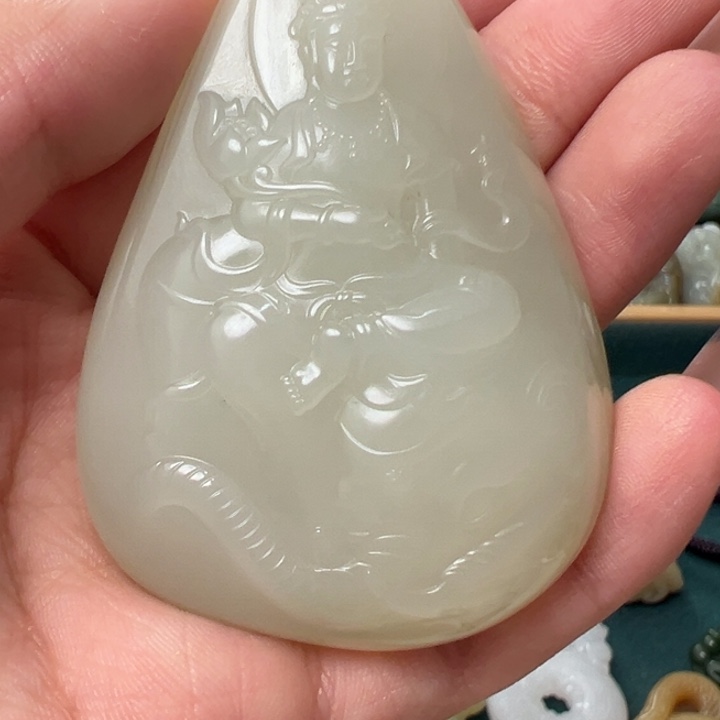 颈饰未镶嵌和田玉