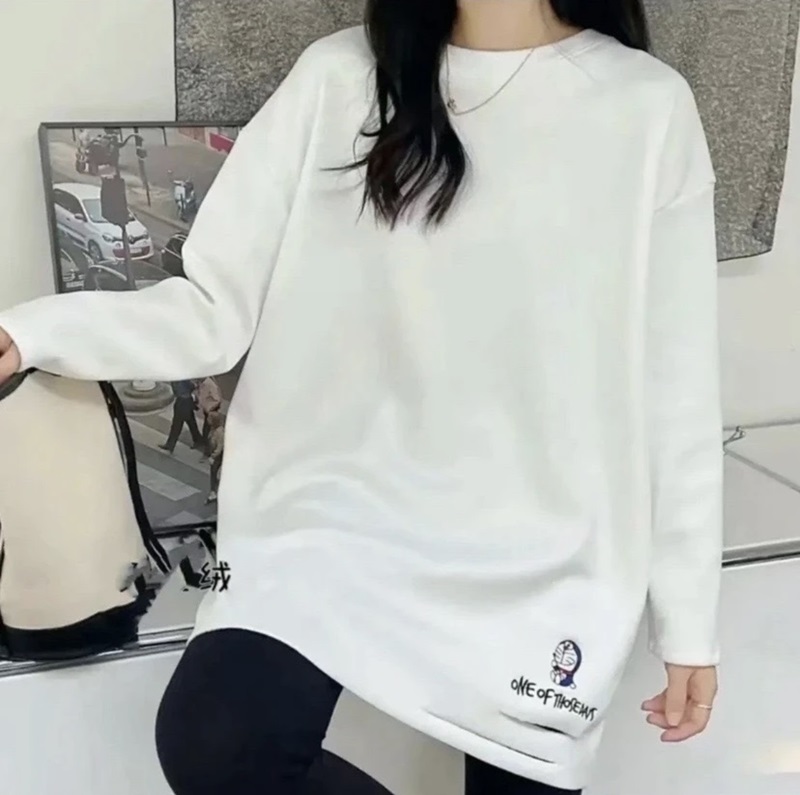 打底衫女秋冬2025新款韩版刺绣叮当猫宽松显瘦加长款大版型上衣女