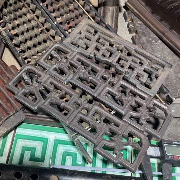 董***哥木木件，红木花板，3个