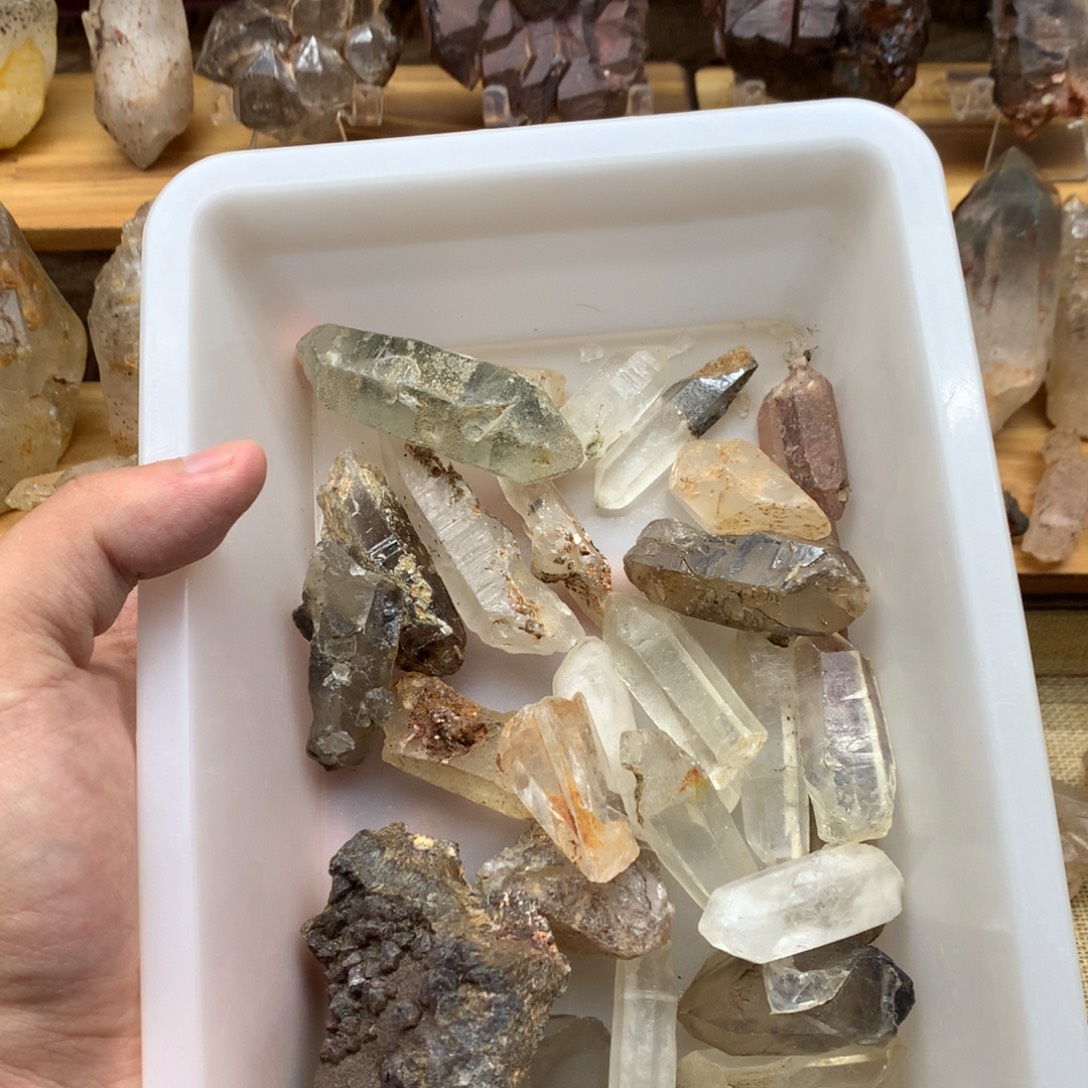 ****)未镶嵌珠宝半成品水晶