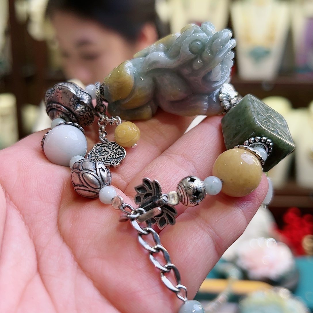 翡翠手链未镶嵌古风