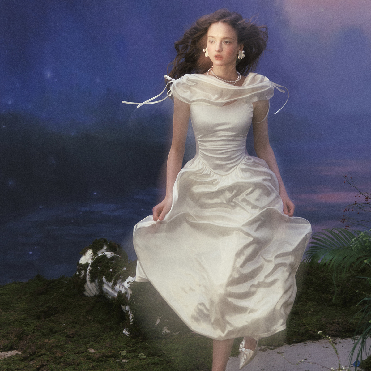 LaceMade 爱的迫降 法式宫廷设计感白色荡领连衣裙高级感气质裙夏