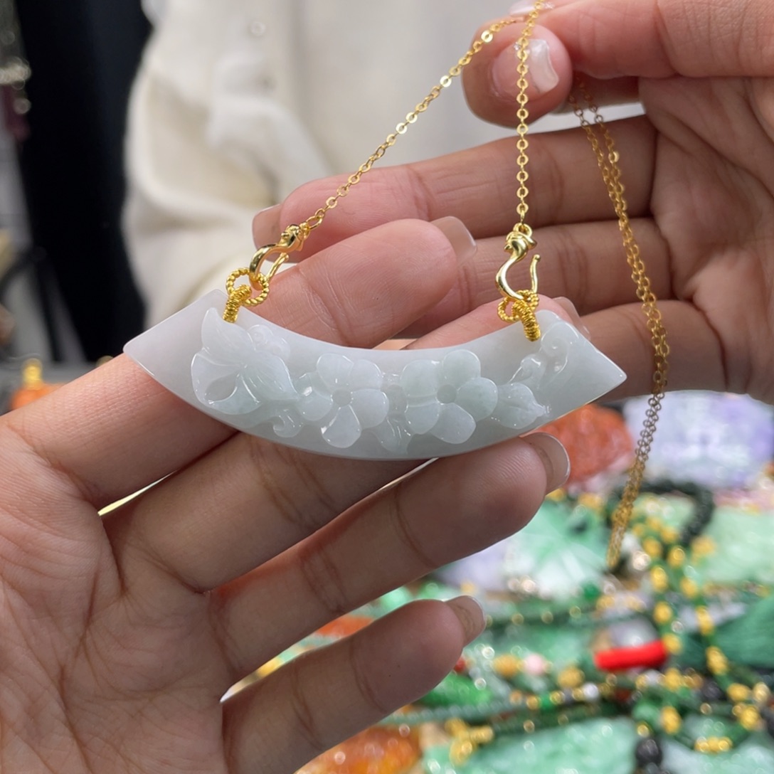 翡翠颈饰未镶嵌代编织