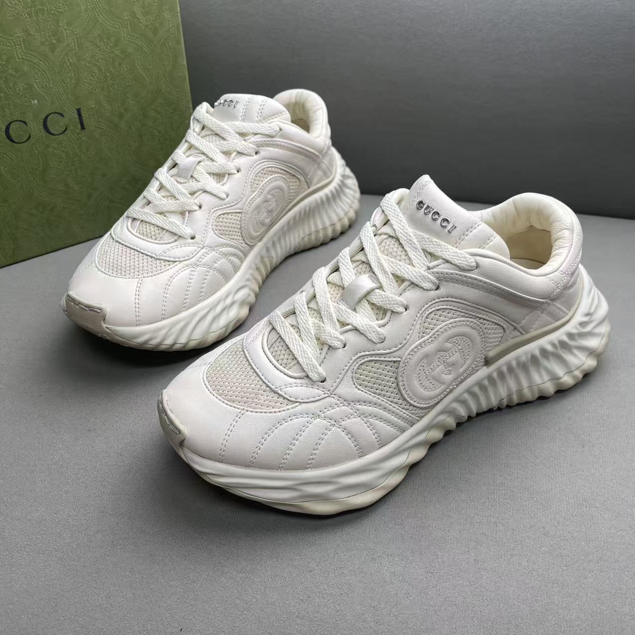 95新 GUCCI/古驰 米白色编织网面侧边大logo时尚百搭运动鞋 39码