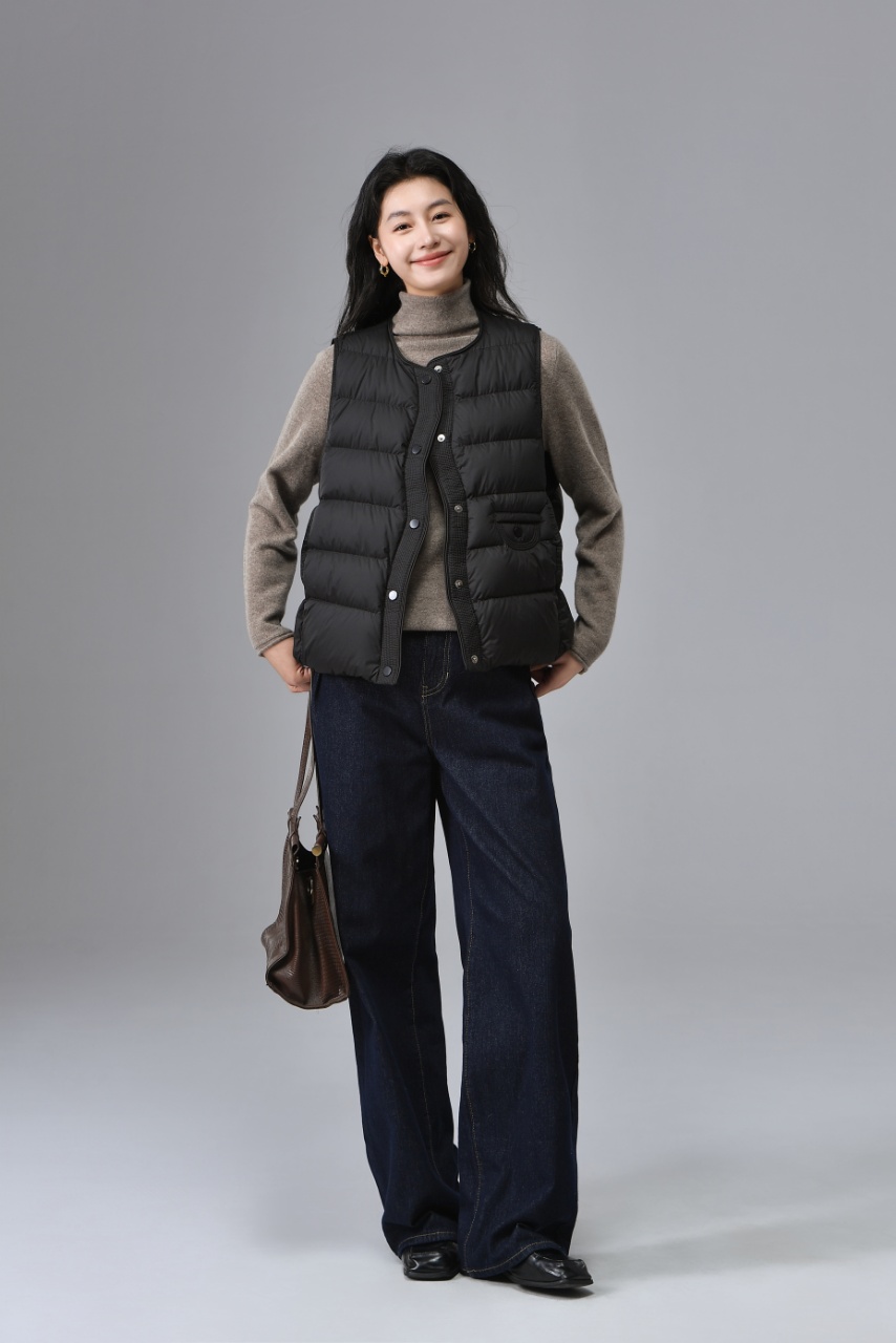 轻薄短款圆领宽松轻羽绒开衫马甲ZYD056 静秋