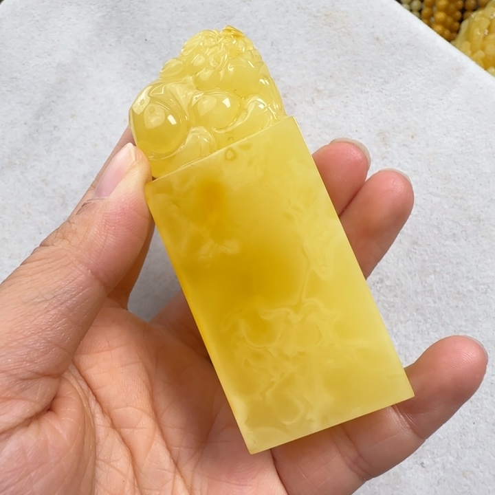 未镶嵌蜜蜡珠宝奇石
