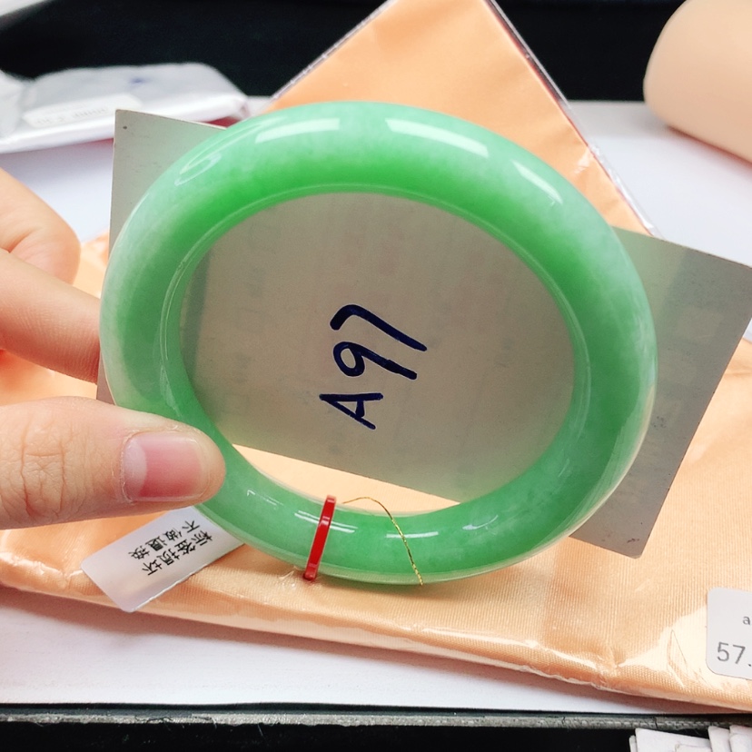 【闪购商品】翡翠手镯（圆镯）未镶嵌天然缅甸a货手镯57+