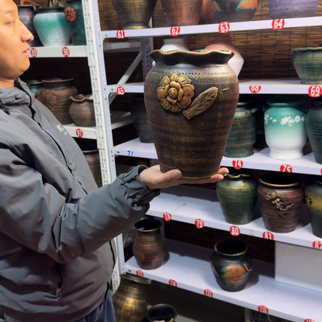 红陶红陶浮雕花盆炸炸炸