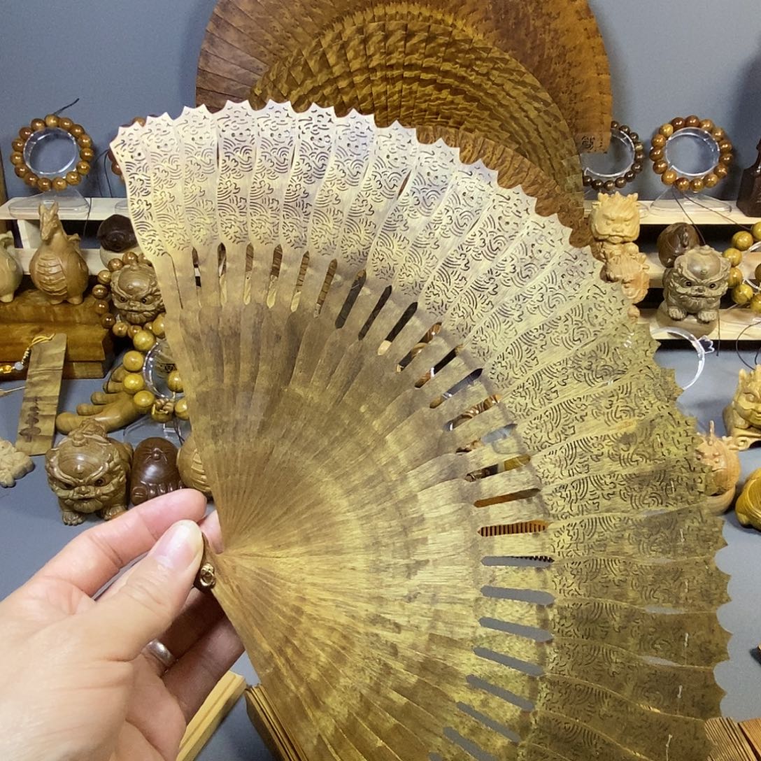 辞***。金丝楠小叶桢楠枯木老料旗袍扇x1