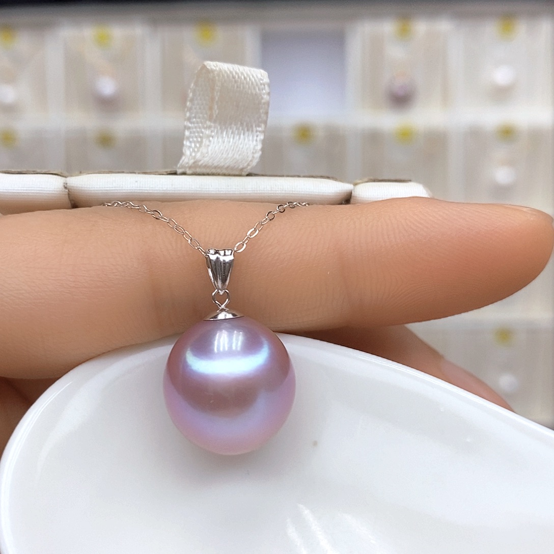 淡水珍珠18K金镶嵌颈饰缤**活