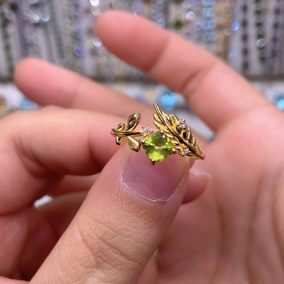 橄榄石戒指银S925镶嵌