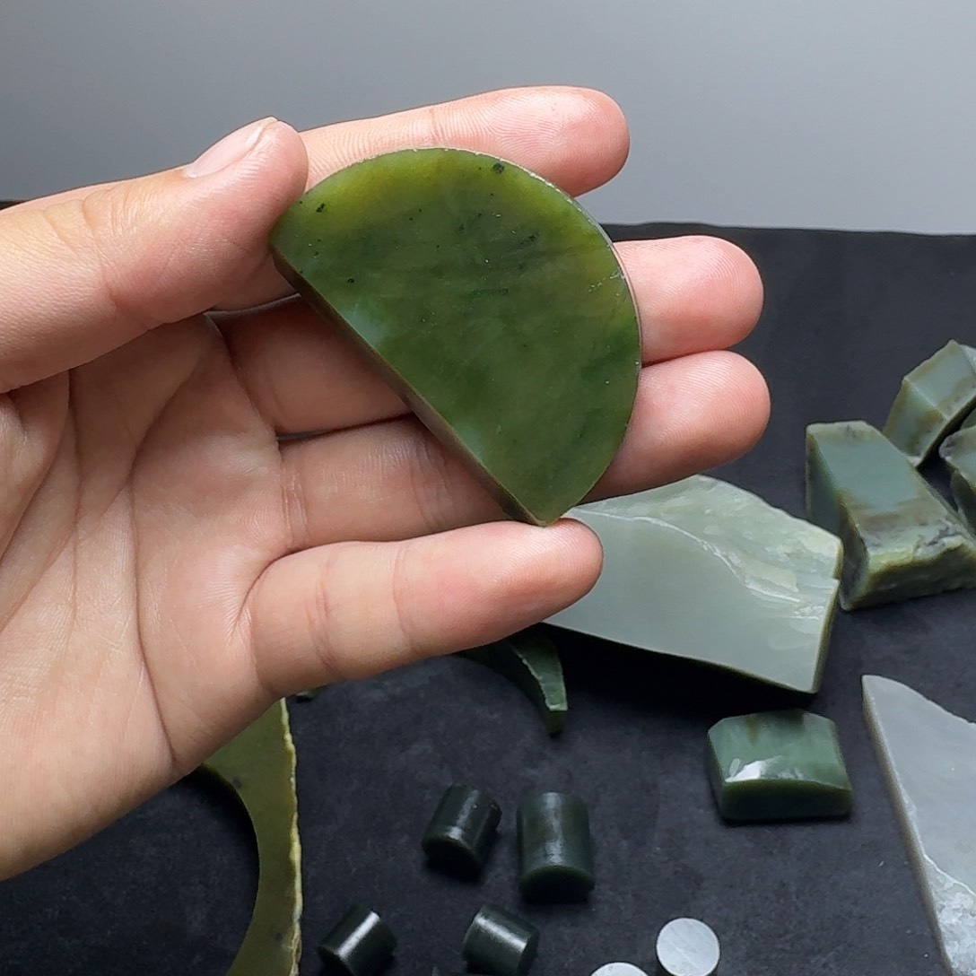 未镶嵌和田玉珠宝奇石