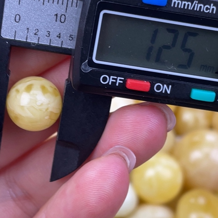 蜜蜡未镶嵌裸石591