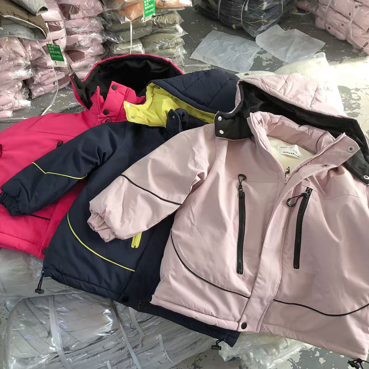 G31米洛儿童新款冬季加绒数字6外套2528