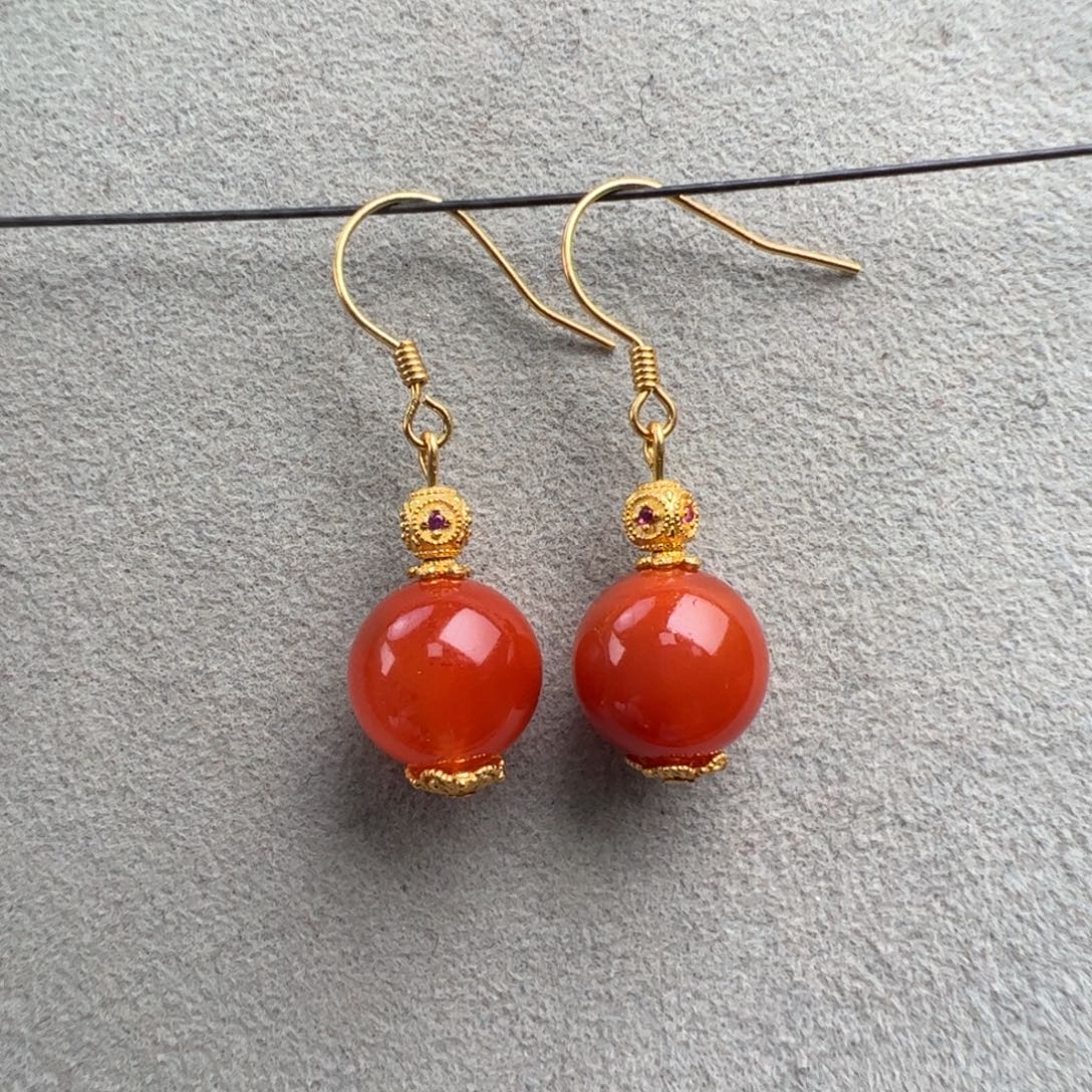 南红玛瑙银S925镶嵌（冰红耳钩10+）