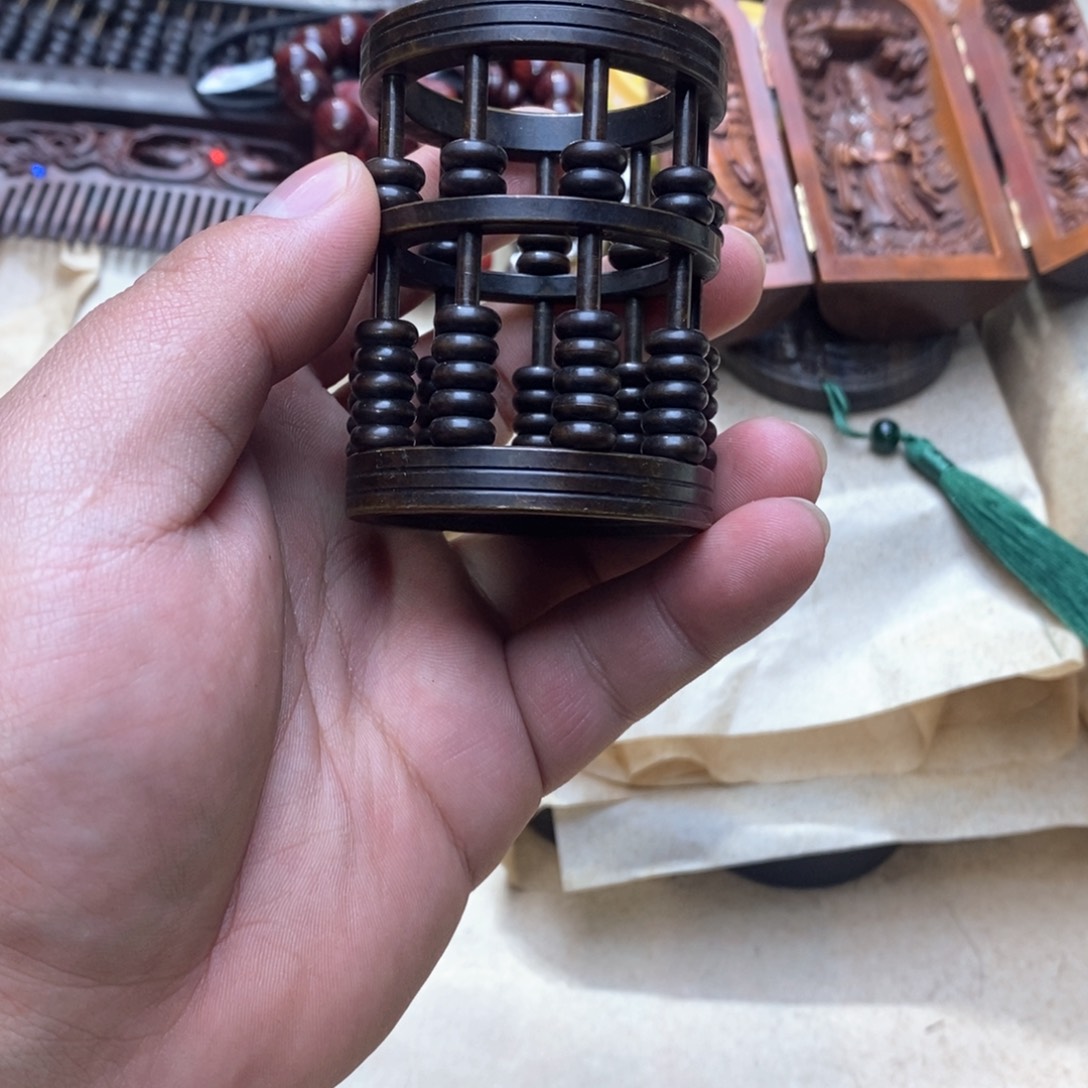 大叶紫檀（黑酸枝木类）