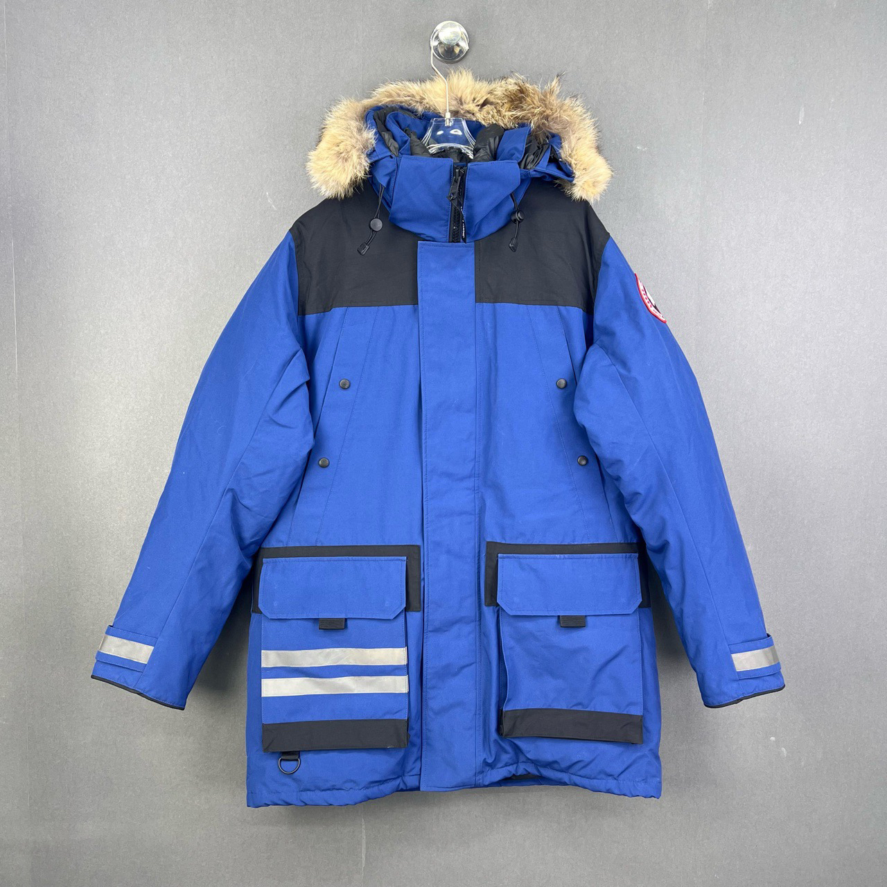 全新未使用 CANADA GOOSE XL码/蓝色派克极夜蓝羽绒服/12428833
