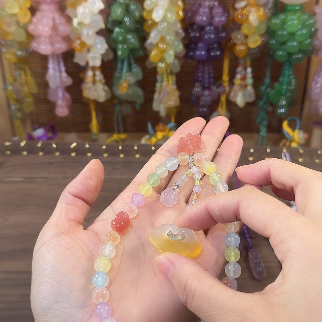 W***福玛瑙/玉髓未镶嵌手机挂件