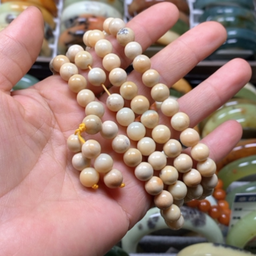 【闪购商品】蛇纹石玉未镶嵌手镯