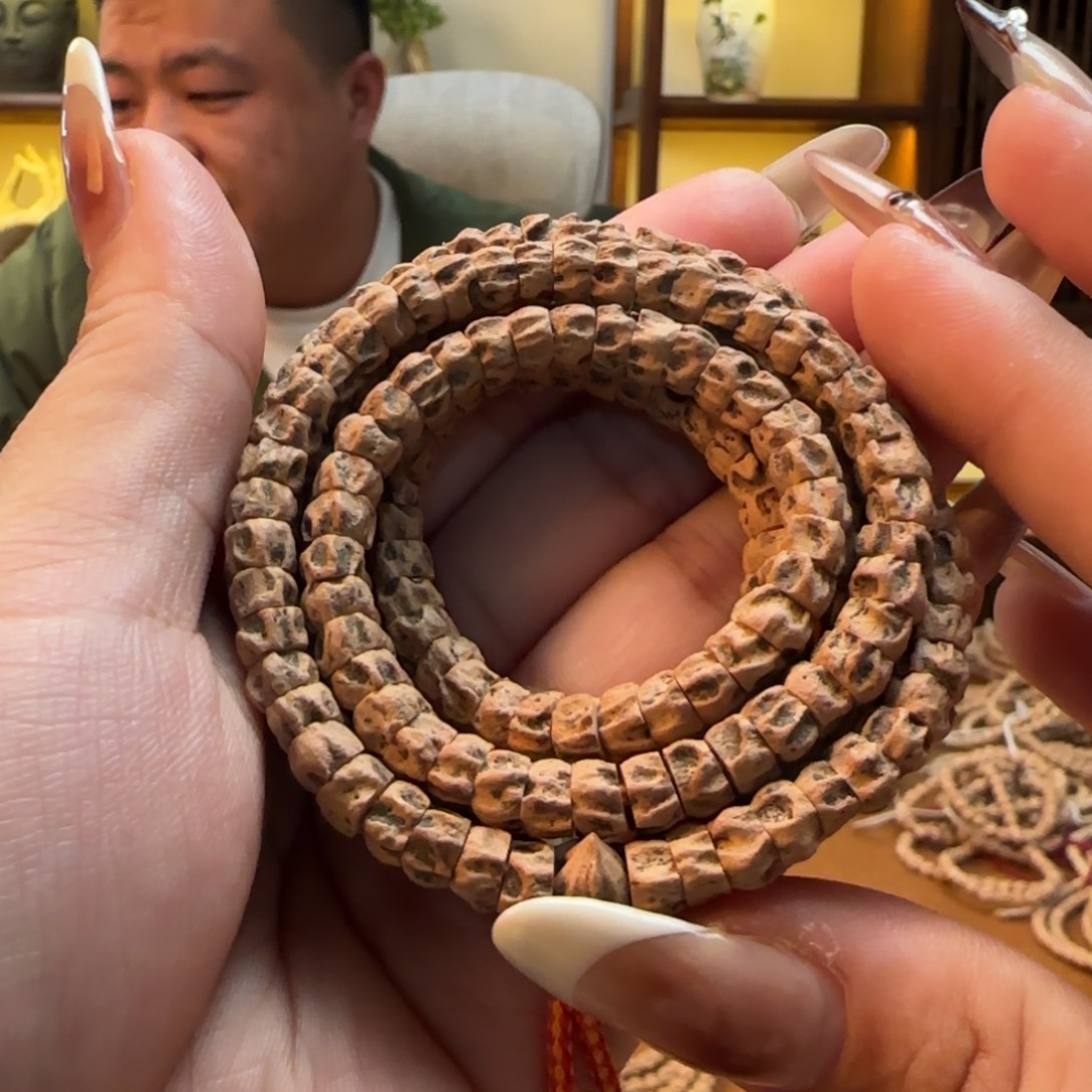 柏香籽/百香籽手串鬼肠6➕