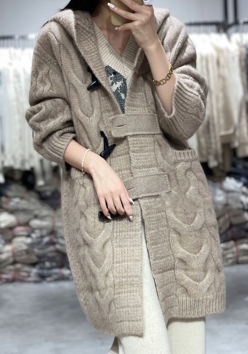 100%羊毛秋冬时尚慵懒风牛角扣长款开衫SZ615