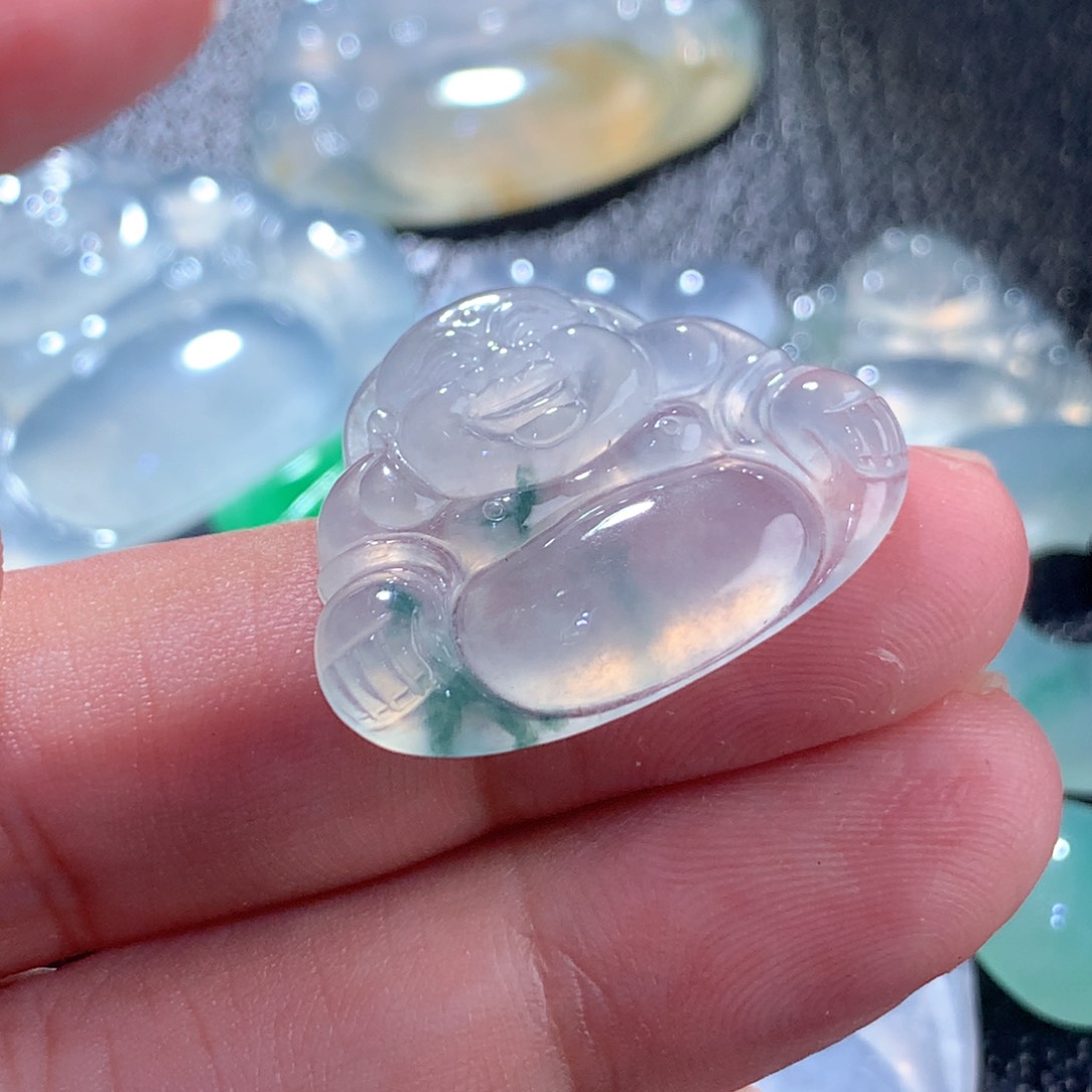 翡翠颈饰未镶嵌缅甸