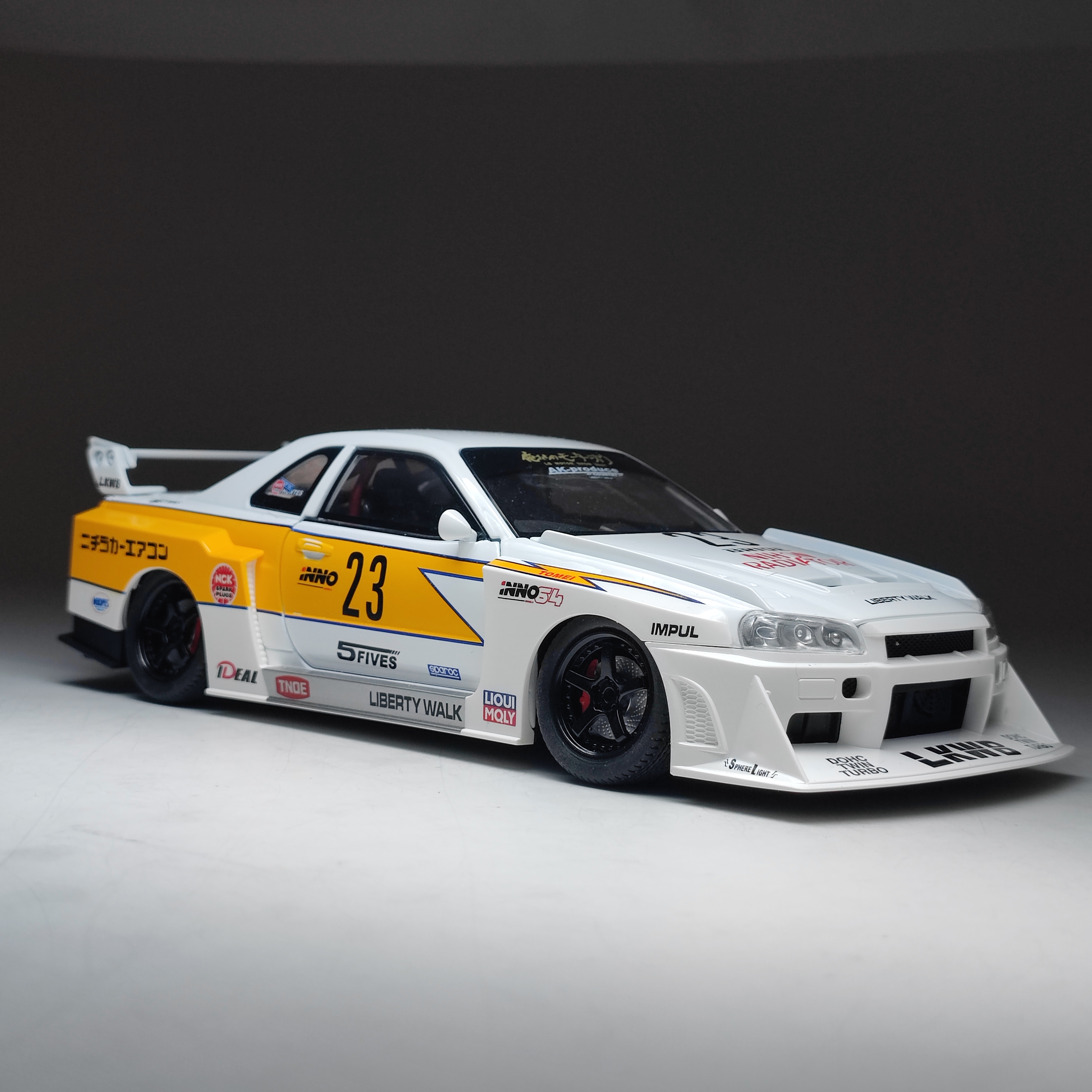 【宽体GTR-R34】S15-silvia合金全开1:24汽车模型场景套礼品摆件