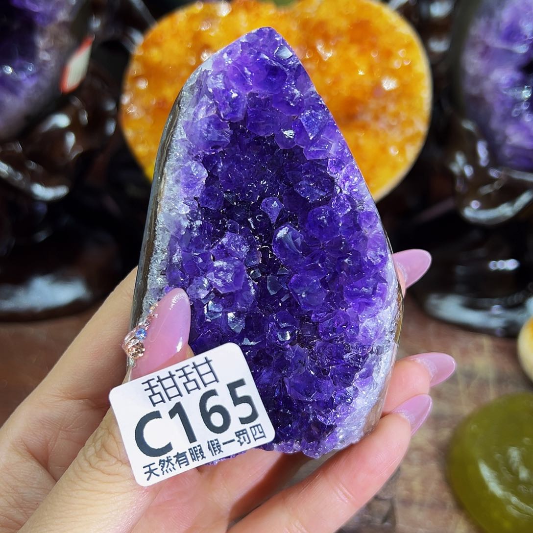 水晶大型摆件未镶嵌