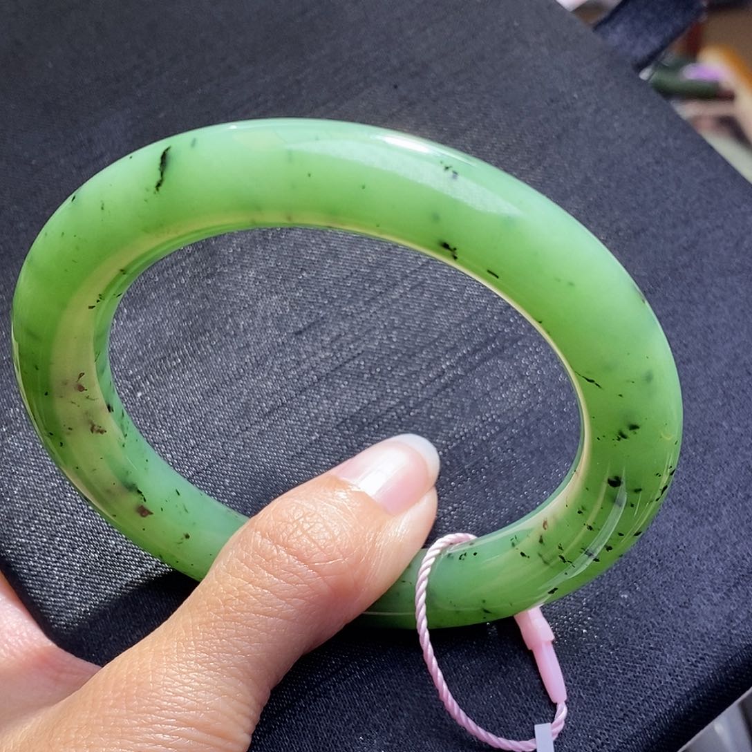 和田玉碧玉乌兰海圆条手镯56.7圈口未镶嵌