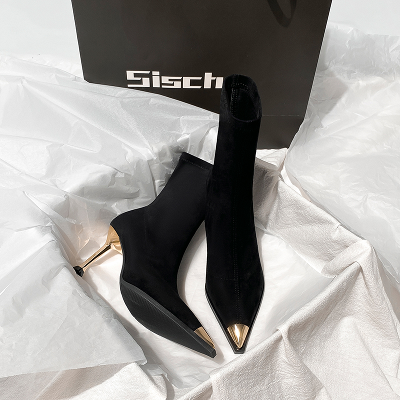 性感金属头黑色靴子女2025年秋冬新款尖头绒面高跟短靴瘦瘦靴细跟