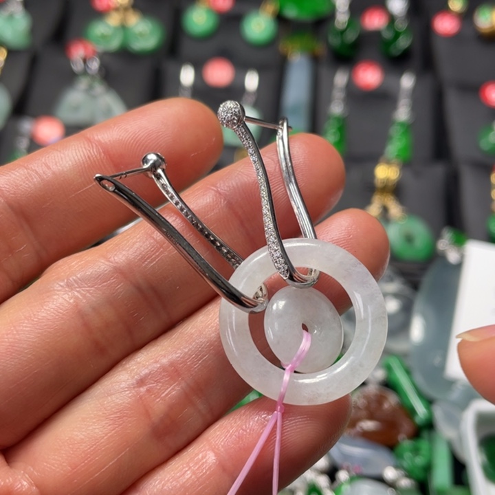 翡翠耳饰18K金镶嵌李*忆甜甜圈