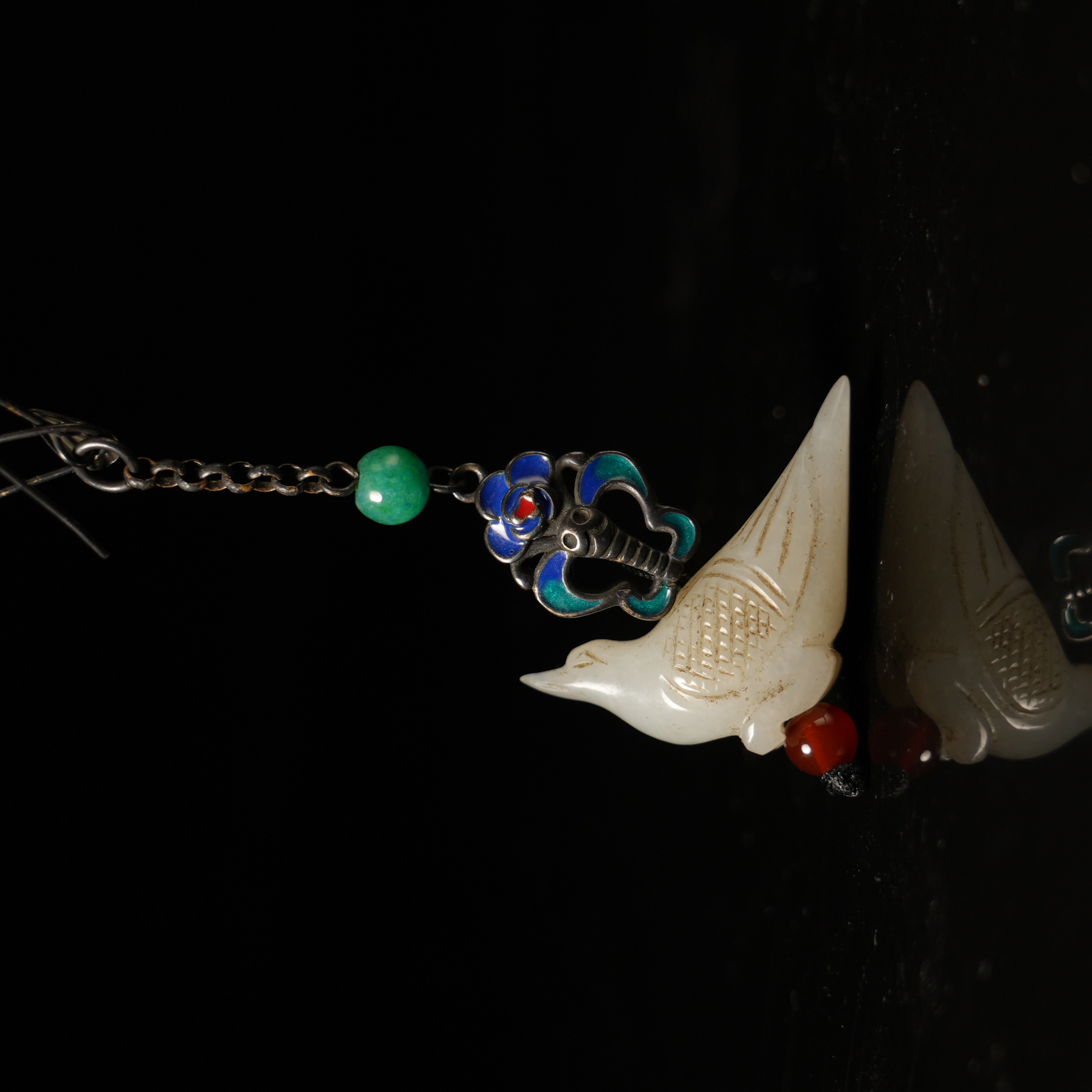 45F84   清   和田玉玉鸟耳坠一对