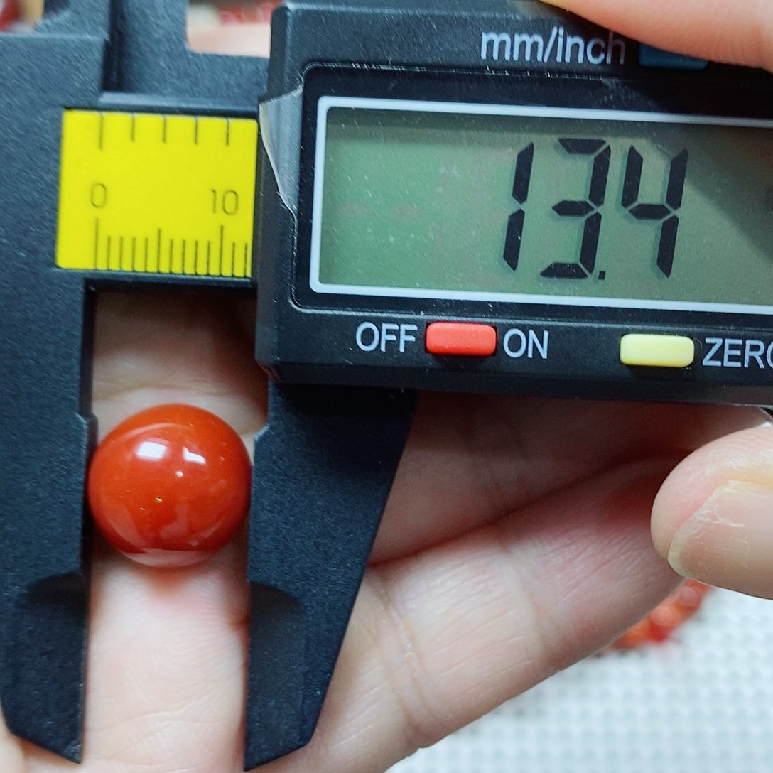 南红玛瑙单珠未镶嵌卡13牛血红