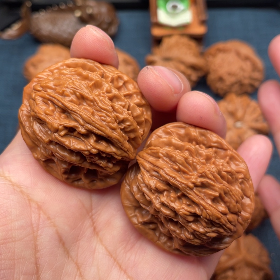 文玩核桃把件38麦穗虎头全品