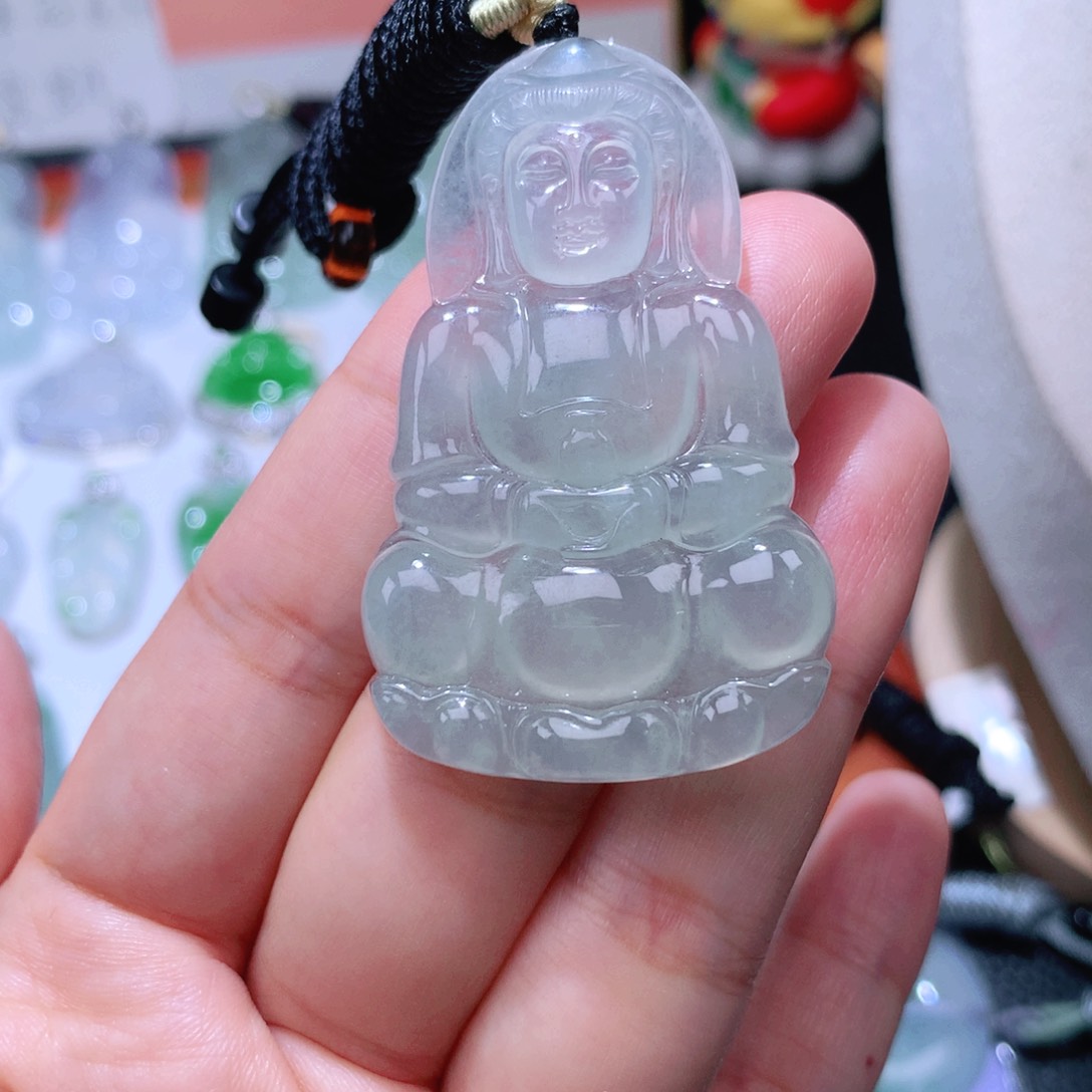 颈饰未镶嵌翡翠观音