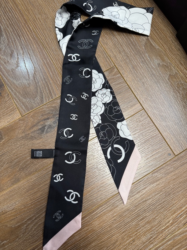 未使用 Chanel/香奈儿 澳海贝/丝巾twilly山茶花