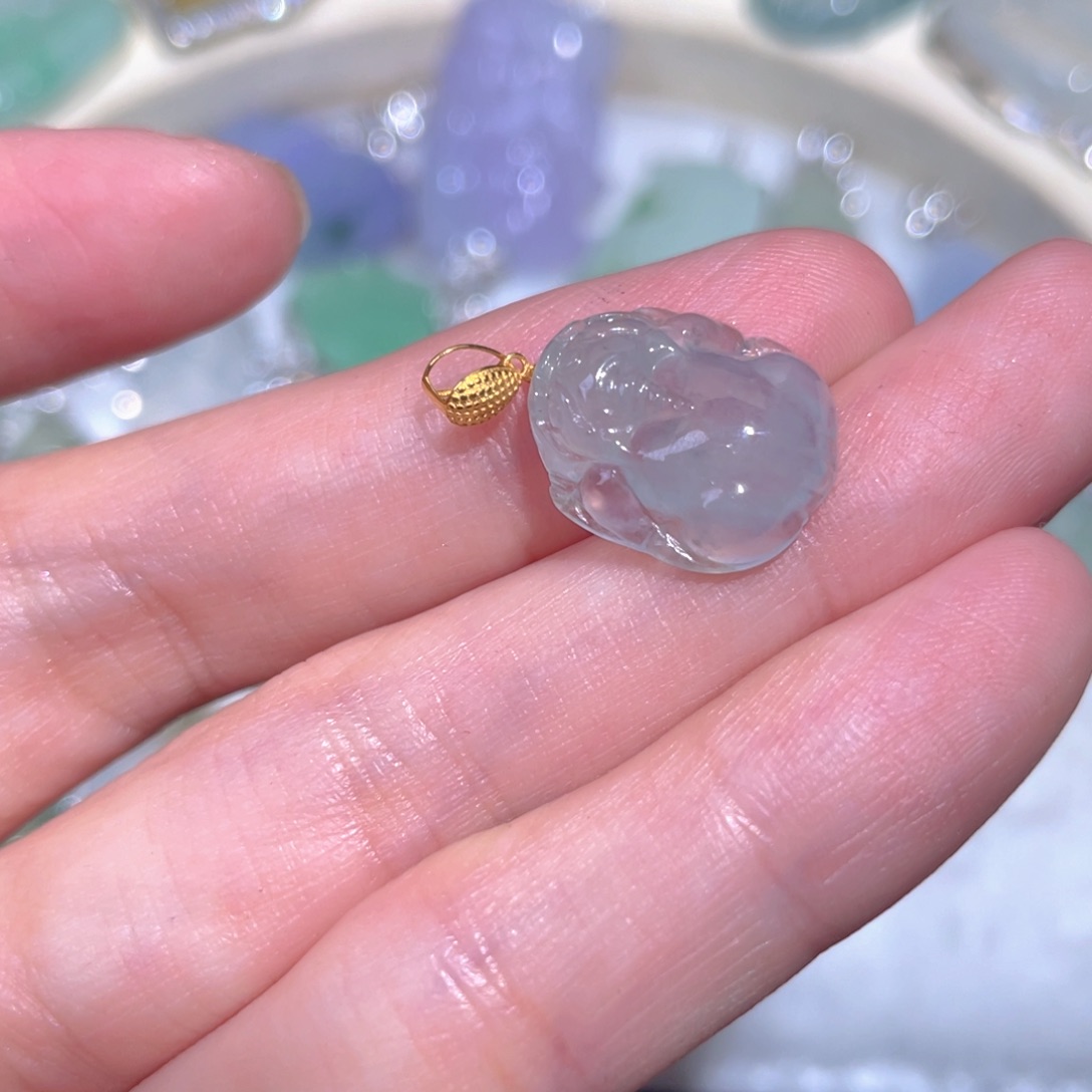 翡翠颈饰18K金镶嵌翡翠