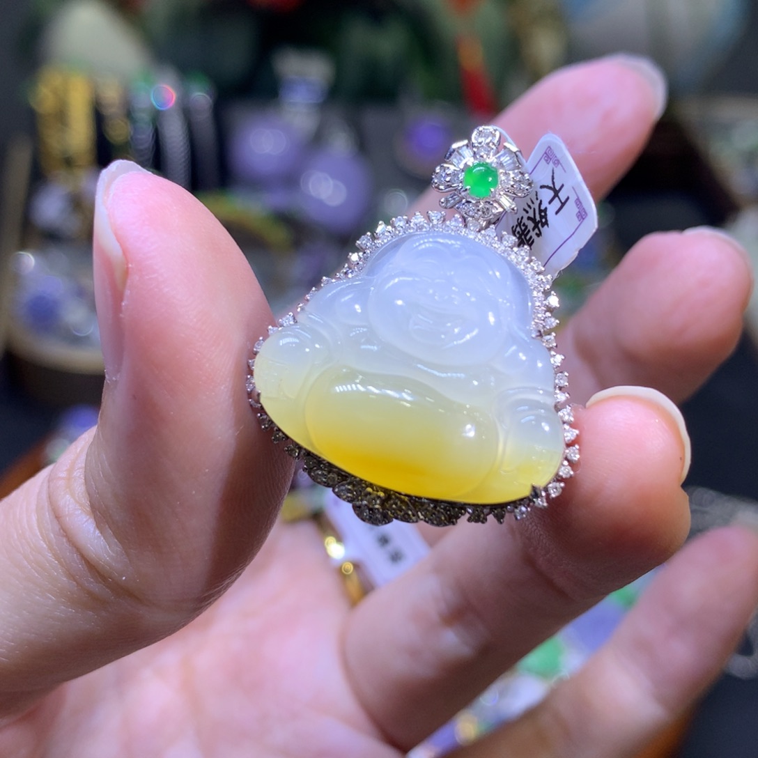 翡翠18K金镶嵌颈饰