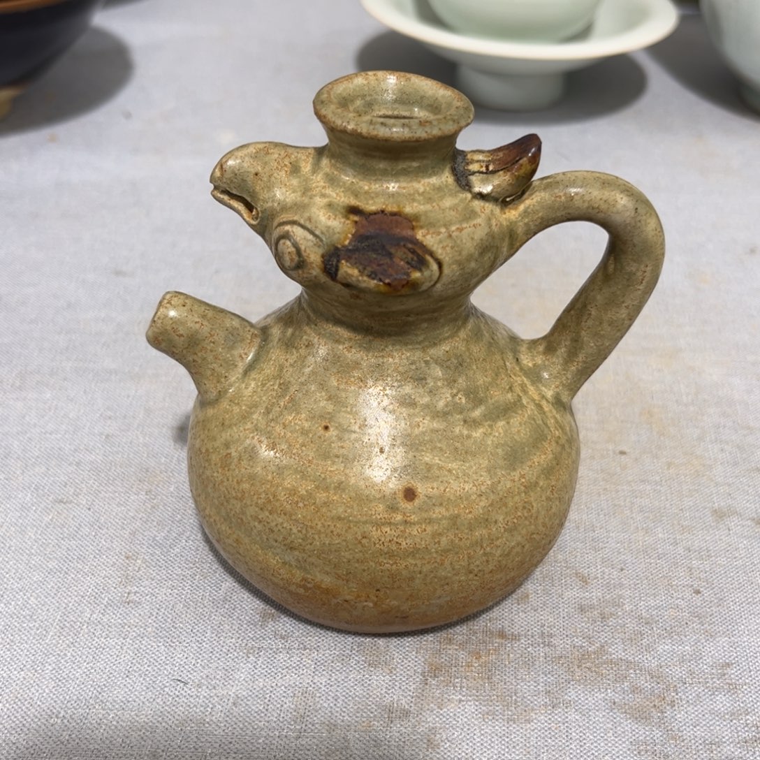 我***兽陶摆件晋瓷鸡头壶型水滴