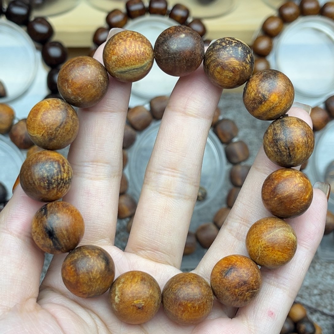 贡木印尼1.5瑕疵虫漏