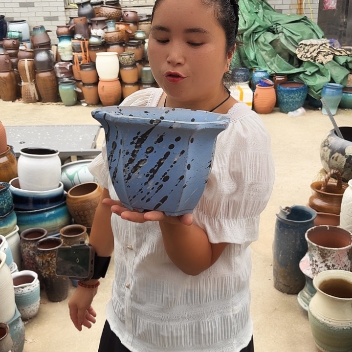 口21高15瑕疵一个盆子。