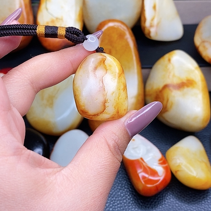 未镶嵌和田玉挂件