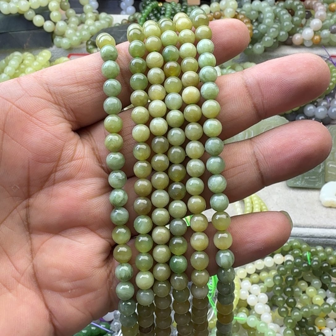 未镶嵌手链和田玉多样性发一