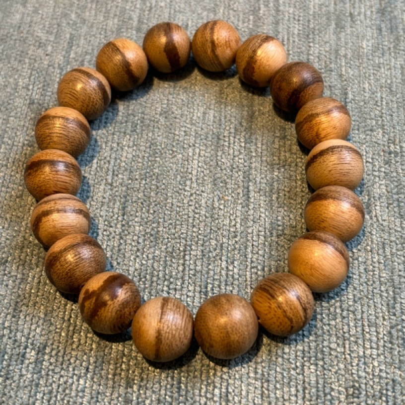 1114 加里曼丹沉香圆珠手串12mm