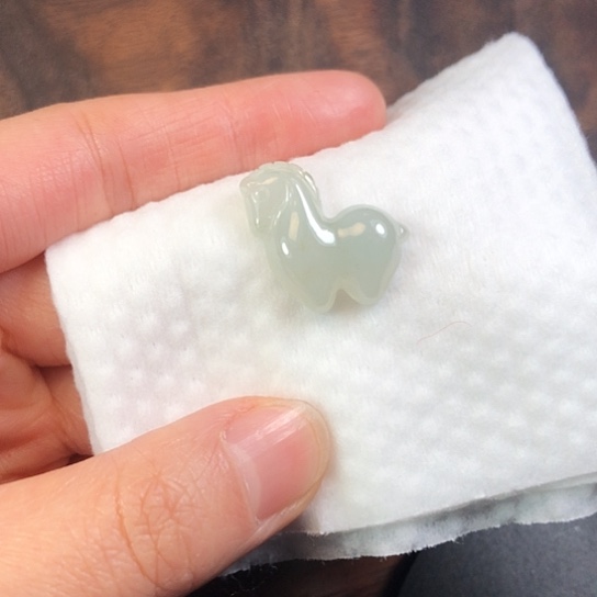 翡翠未镶嵌颈饰缅甸A货，每天下午1点半开播