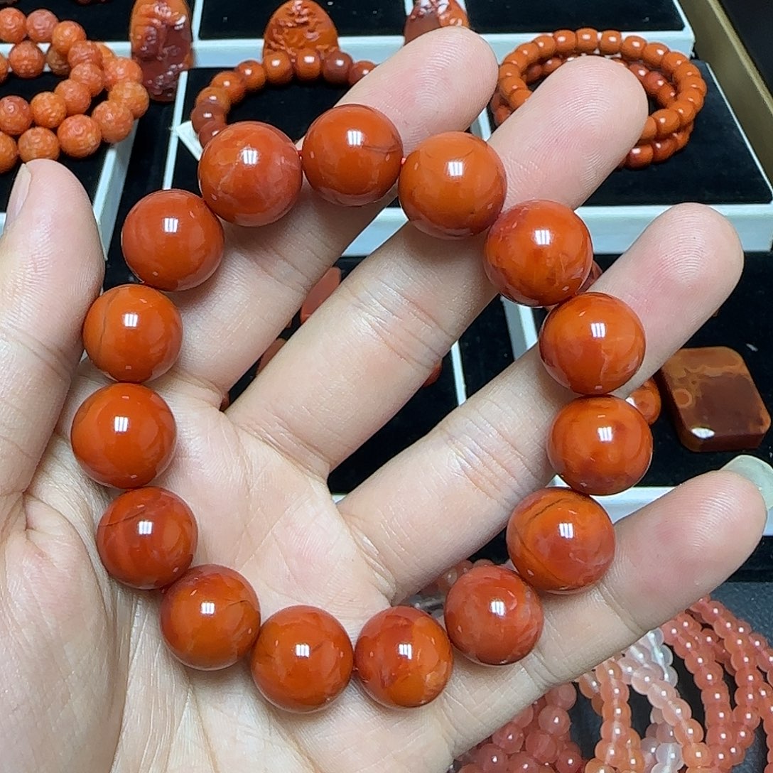南红玛瑙未镶嵌手链