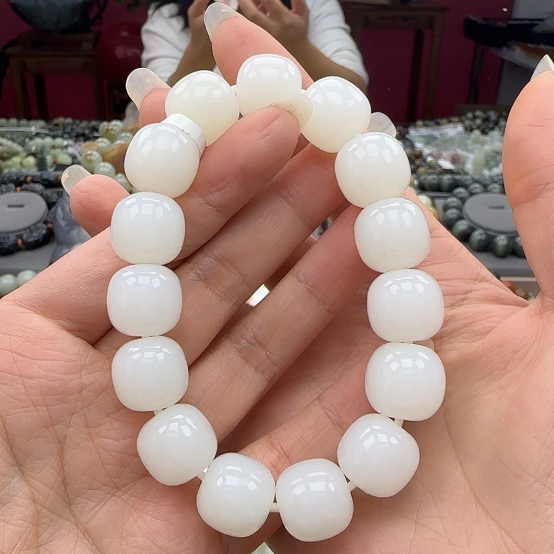 和田玉手链未镶嵌